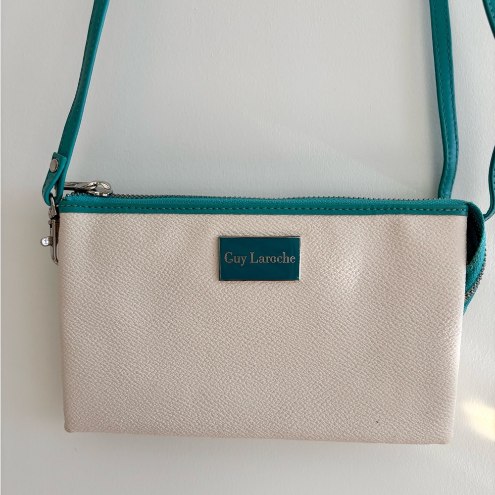 Guy Laroche Crossbody bag